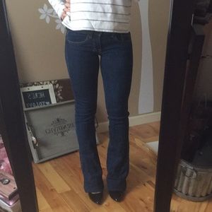 American eagle dark wash jeans🦅